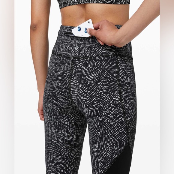 Lululemon Speed Wunder Tight *Asym
Free Spirit Ice Grey Black / Black 6 - Picture 3 of 10